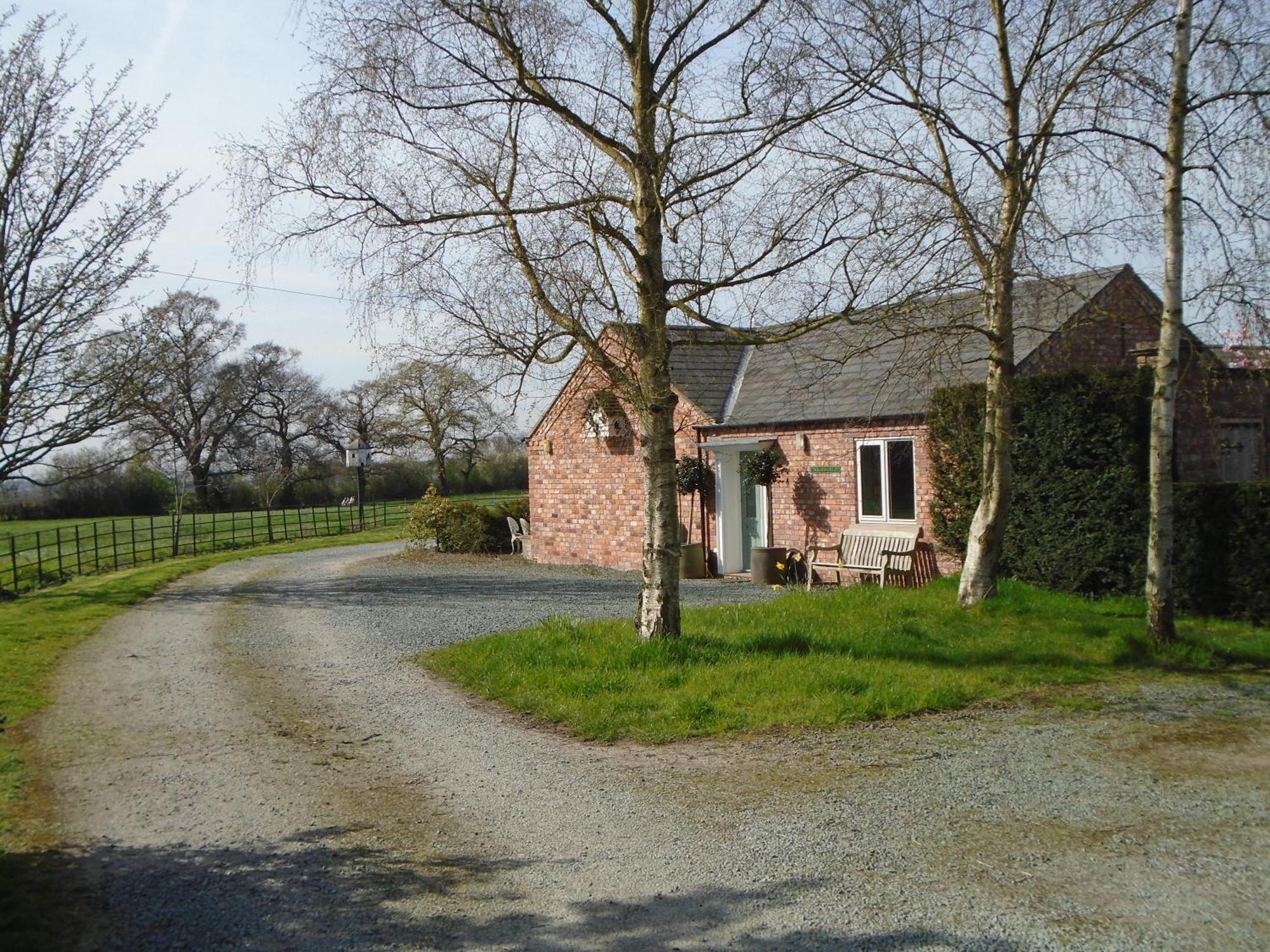 Malpas  Manor Farm Egerton Bed & Breakfast エクステリア 写真
